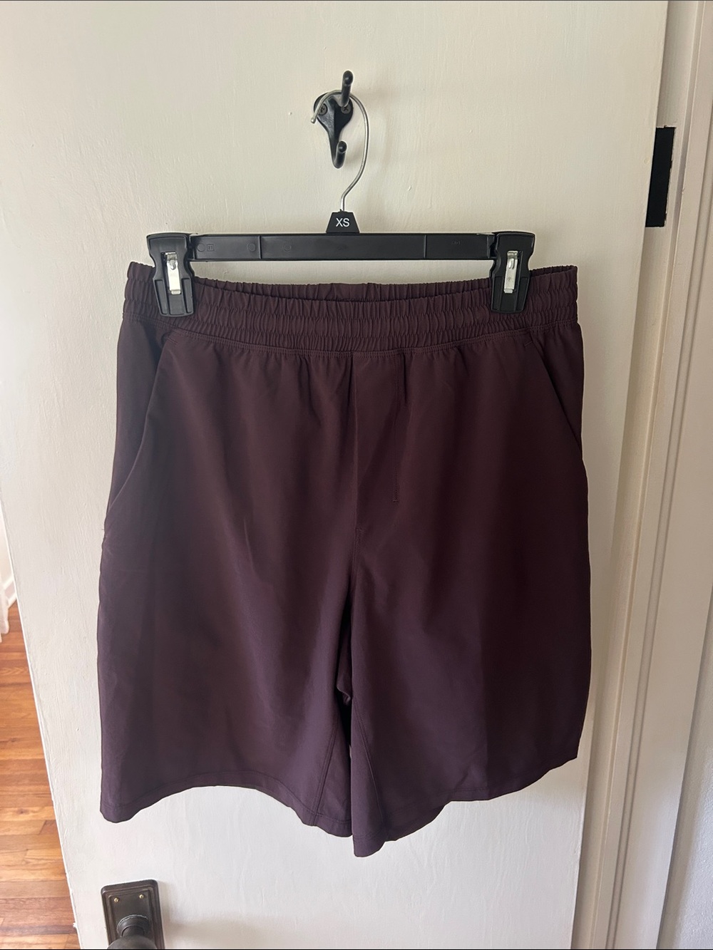 lululemon athletica Men's pace breaker Athletic Shorts - Plum liner less